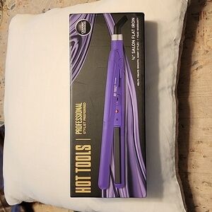 NEW NIB Hot Tools 3/8" Salon Ceramic Troumaline Flat Iron Great Gift